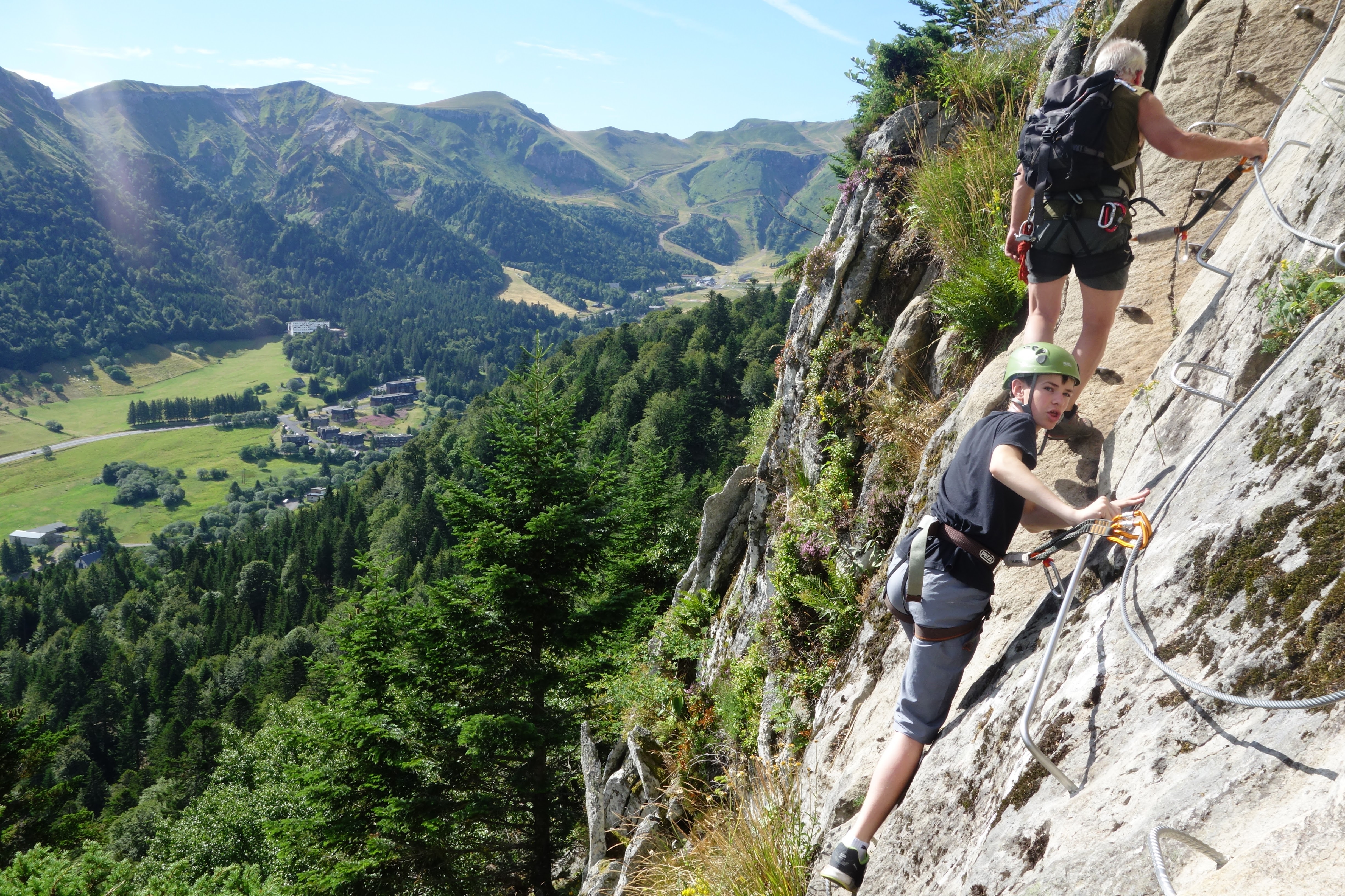 via-ferrata_vue_chaine_puys_sancy_mont-dore